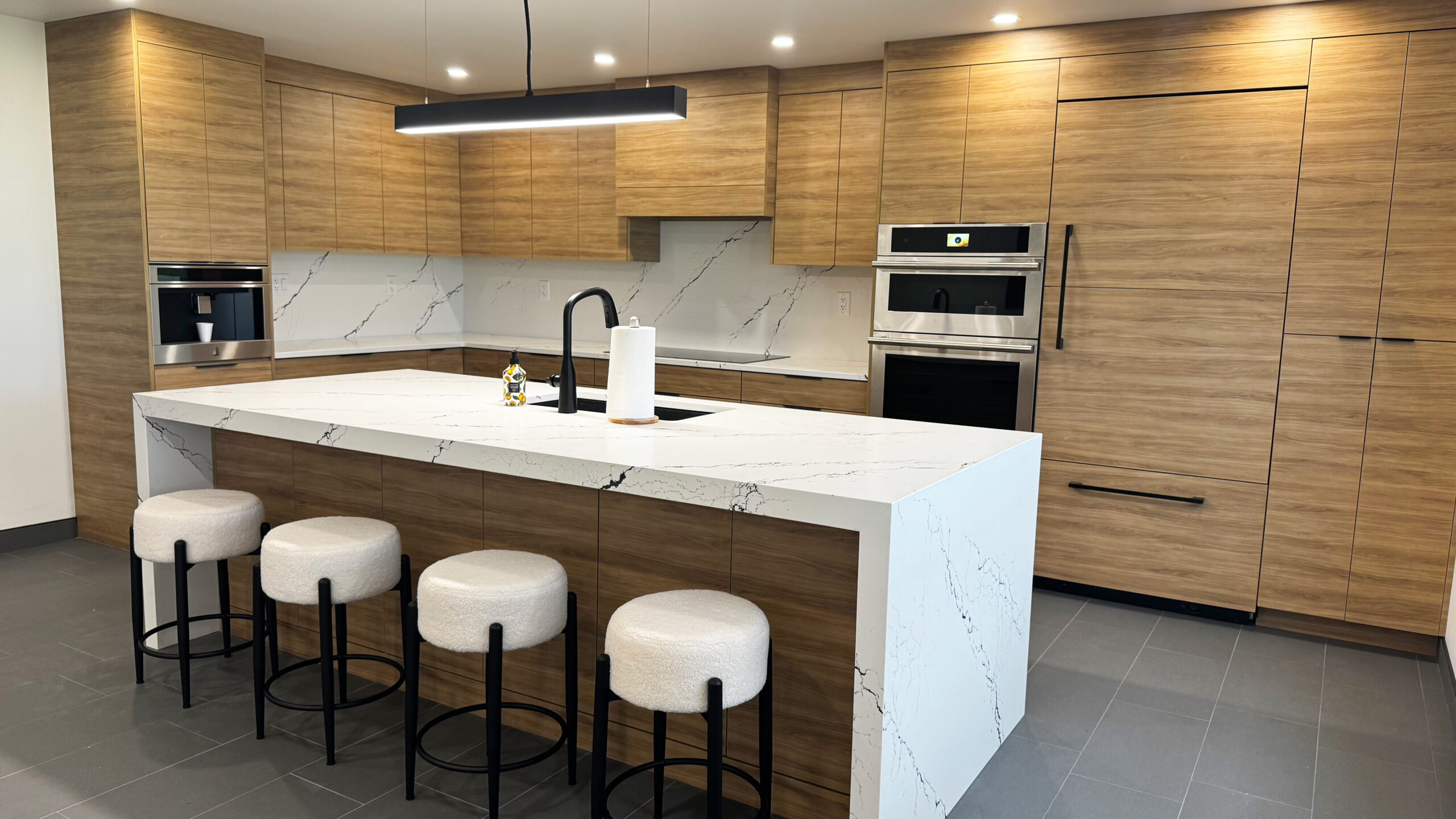 (389) 2025-07-07, 8 31 26 AM